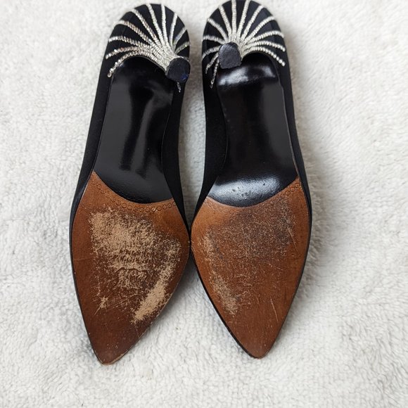 Collectible - limited Edition -  STUART WEITZMAN Back Satin Pumps W Swarovski - Picture 9 of 12